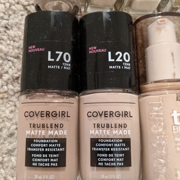 Drugstore foundation bundle for sale - Picture 6 of 7